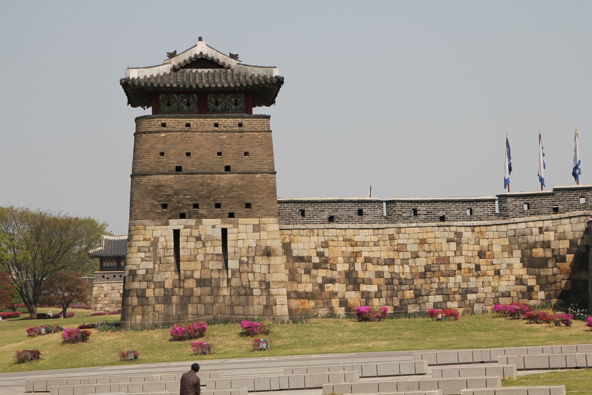 수원 화성 서북공심돈 Seobuk Gongsimdon, the Northwestern Watchtower of Hwaseong Fortress